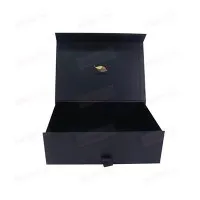 Cutie magnetică pliabilă